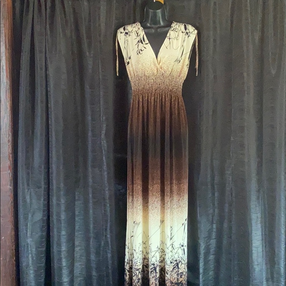 Sleeveless Long Maxi Dresses.